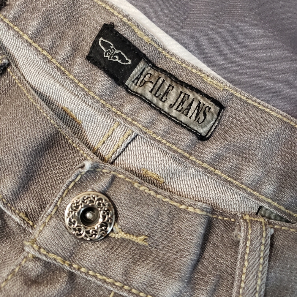 Agile Jeans - Picture 2 of 2